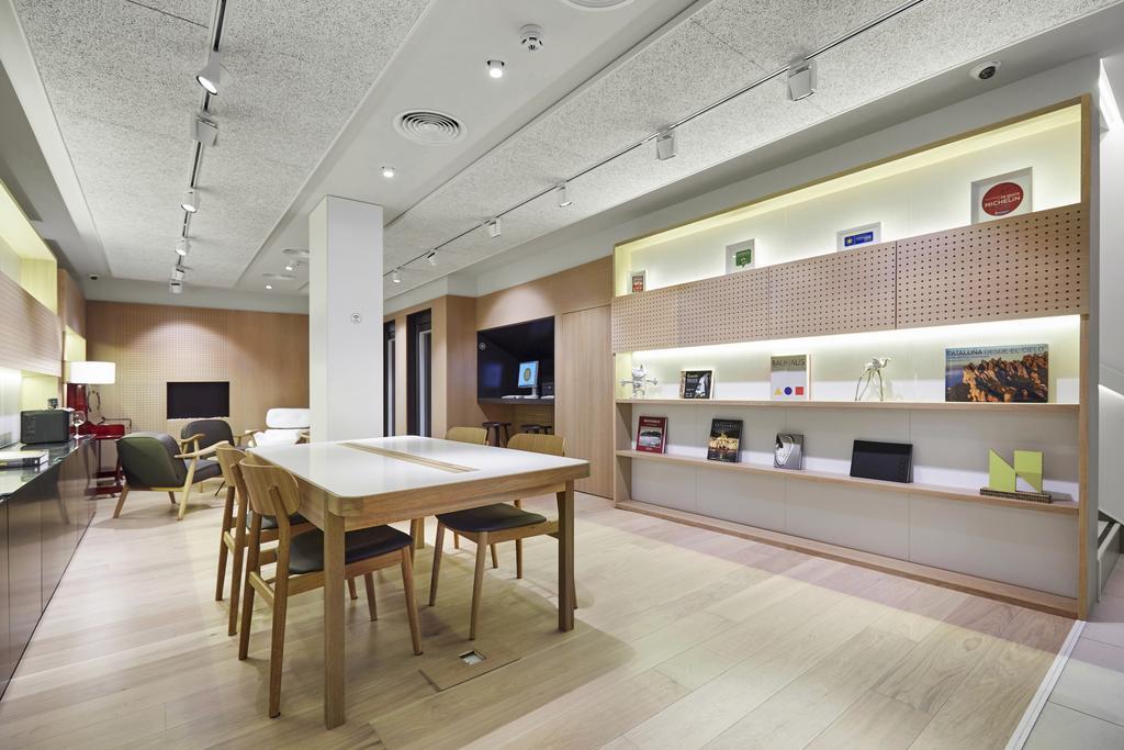 Aparthotel Silver Barcelona Luaran gambar