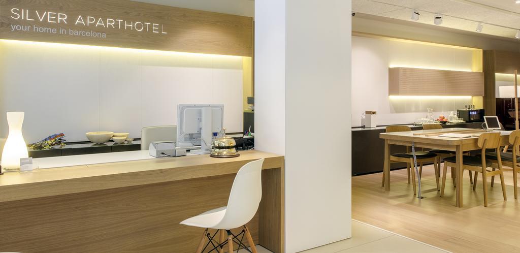 Aparthotel Silver Barcelona Luaran gambar