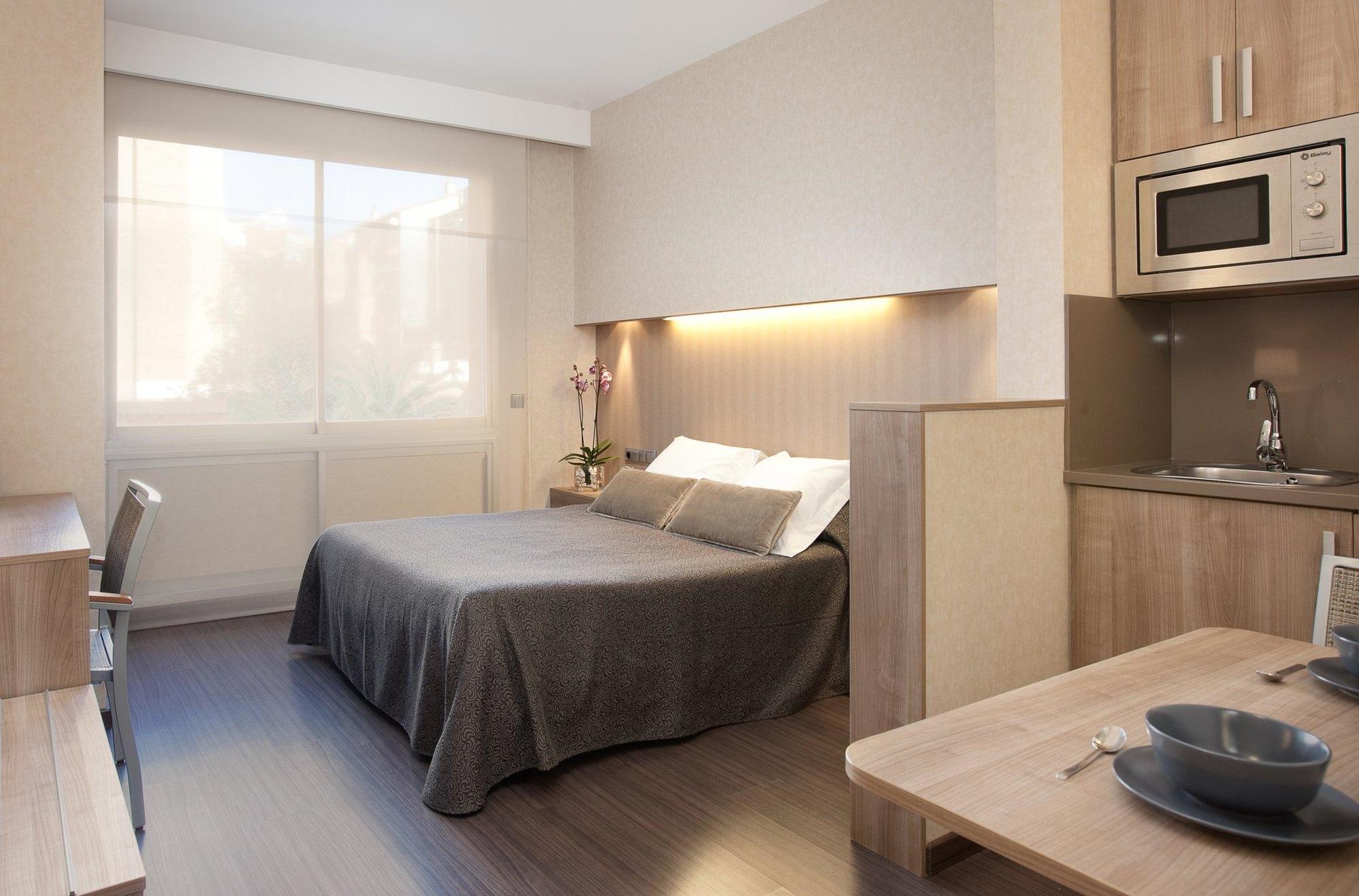 Aparthotel Silver Barcelona Luaran gambar
