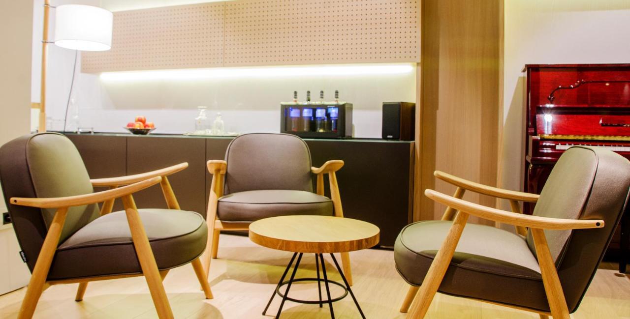 Aparthotel Silver Barcelona Luaran gambar