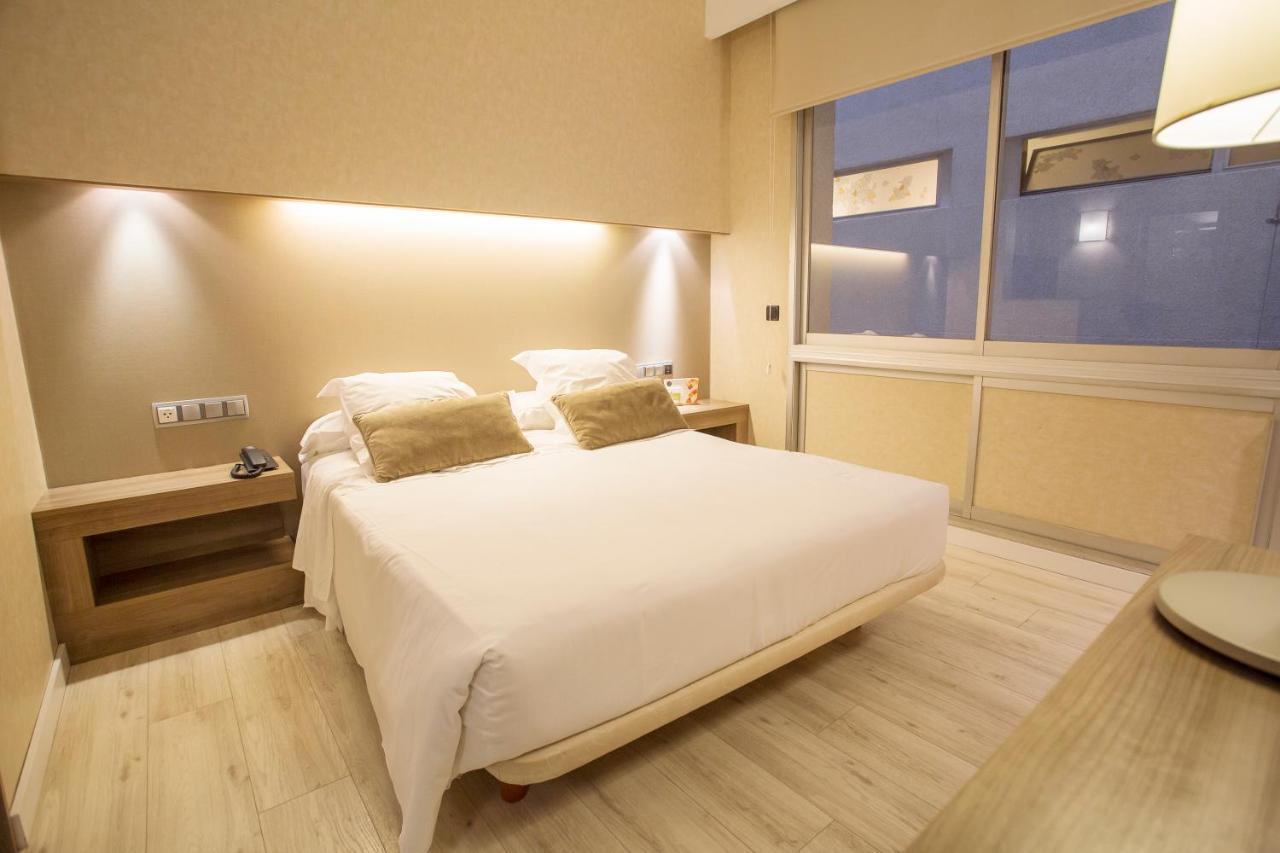 Aparthotel Silver Barcelona Luaran gambar
