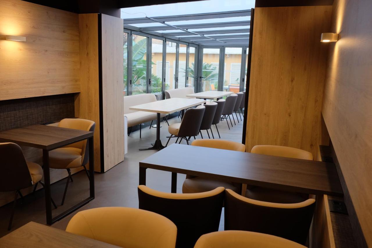 Aparthotel Silver Barcelona Luaran gambar