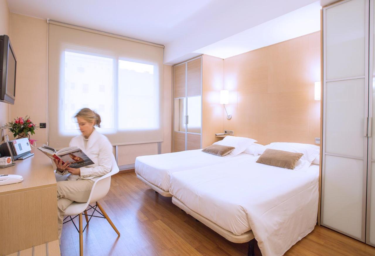 Aparthotel Silver Barcelona Luaran gambar